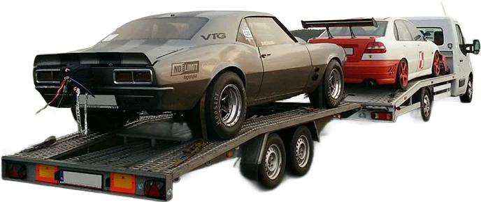 Klasyczne Camaro na lawecie za autolawetą